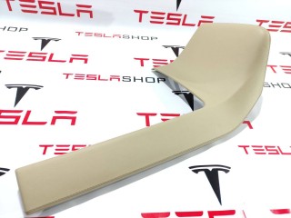 Накладка центральной панели, ориг. номер 1002310-10-D, Tesla Model S 2012-2016