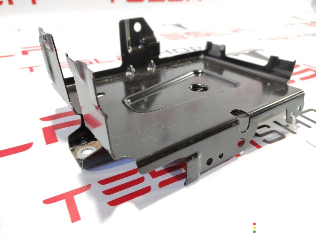Крепление аккумулятора 12V Tesla Model S 2012-2016, 1007556-00-C, фото 2