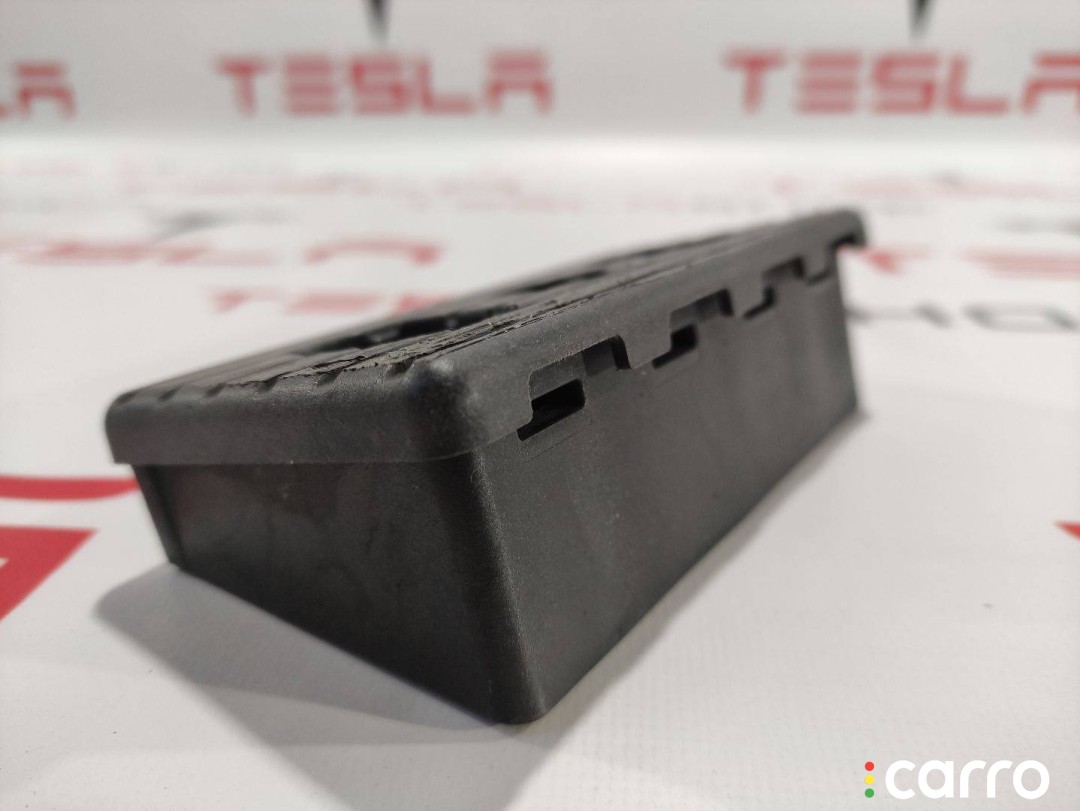 Опора под домкрат (подушка) Tesla Model S 2012-2016, 1009124-00-C, фото 3