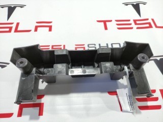 Кронштейн панели пола 2-го ряда сидений (6 мест), ориг. номер 1059716-00-D, Tesla Model X 2015-2021