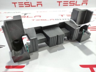 Кронштейн панели пола 2-го ряда сидений (6 мест), ориг. номер 1059716-00-D, Tesla Model X 2015-2021