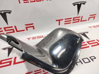 Накладка хромированная 2-го ряда сидения, ориг. номер 1062962-00-B, Tesla Model X 2015-2021