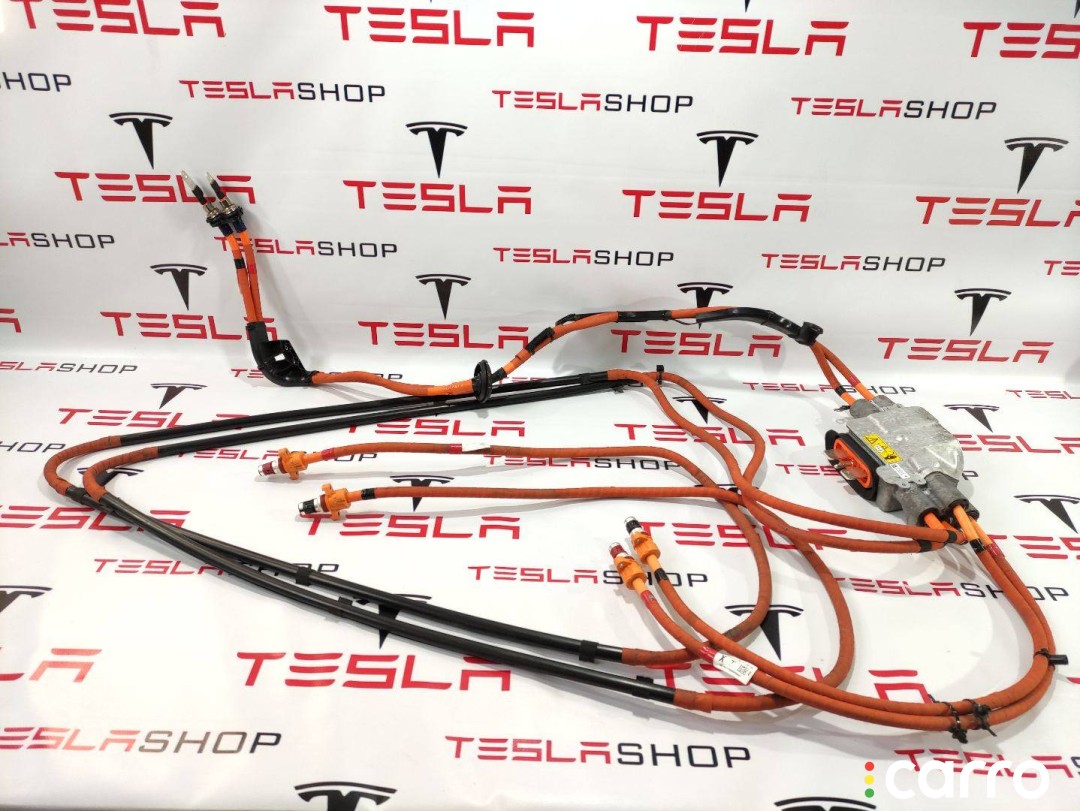 Сплиттер Tesla Model X 2015-2021, 1063800-10-B, фото 1