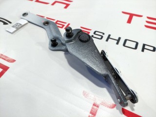 прочая запчасть, ориг. номер 1032667-00-L, 1072794-00-A, 1056534-00-C, Tesla Model X 2015-2021