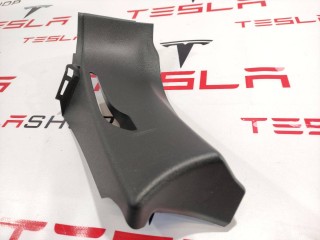 Накладка ремня безопасности стойки С, ориг. номер 1024732-00-B, Tesla Model S 2012-2016