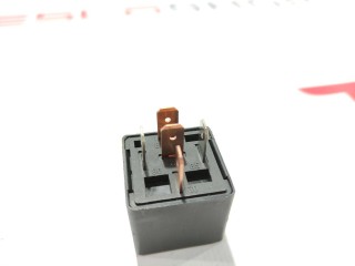 Реле блока предохранителей, ориг. номер 1009096-00-G, DG85B-7011-76-1012, Tesla Model S 2012-2016