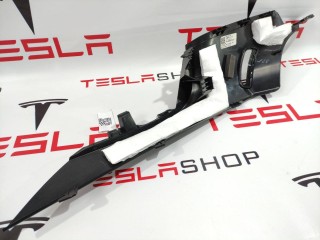 Накладка ремня безопасности стойки С, ориг. номер 1086285-00-F, Tesla Model 3 2017-2021