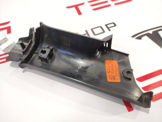 Накладка стойки С, ориг. номер 1086273-00-N, Tesla Model 3 2017-2021