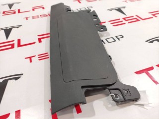 Панель подушки безопасности коленной, ориг. номер 1083350-00-E, Tesla Model 3 2017-2021