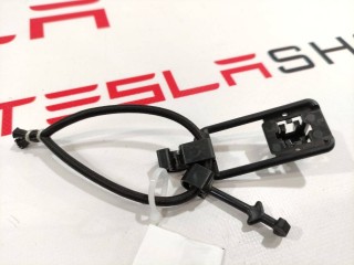 прочая запчасть, ориг. номер 1090272-00-B, Tesla Model Y 2020-2026