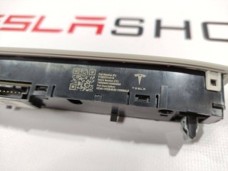 Фонарь подсветки салона, ориг. номер 1092575-91-H, Tesla Model 3 2017-2021
