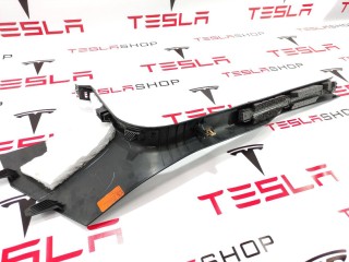 Накладка стойки А, ориг. номер 1086290-91-F, Tesla Model 3 2017-2021