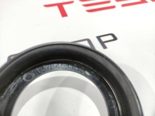 Шайба подрамника, ориг. номер 1067846-00-B, Tesla Model S 2012-2016