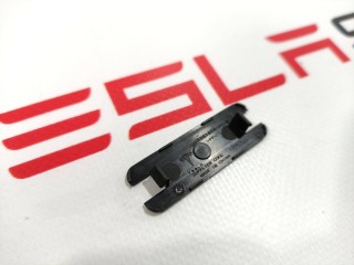 прочая запчасть, ориг. номер 1061808-00-B, Tesla Model X 2015-2021