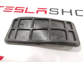 Заглушка порога кузова, ориг. номер 1077158-S0-A, 1110061-00-B, 29091-01, Tesla Model 3 2017-2021