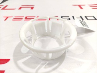 кронштейн-фиксатор (кольцо) электропроводки, ориг. номер 1111557-00-D, Tesla Model 3 2017-2021
