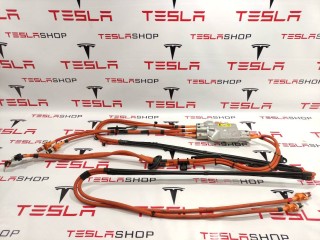 Сплиттер, ориг. номер 1063800-10-B, 1095000-99-F, 1054500-10-C, 1038772-10-F, Tesla Model X 2015-2021