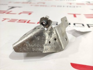 Кронштейн крепления клаксона, ориг. номер 1014399-00-A, 6008607-00-B, Tesla Model S 2012-2016