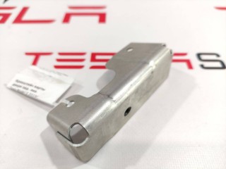 прочая запчасть, ориг. номер 1003139-00-B, Tesla Model S 2012-2016