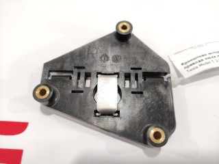 Кронштейн мотора привода люка, ориг. номер 6008697-00-A, Tesla Model S 2012-2016