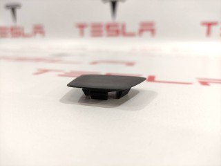 Заглушка карты задней двери, ориг. номер 1105171-00-D, Tesla Model 3 2017-2021