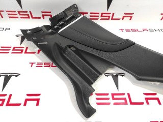 Накладка стойки С, ориг. номер 1002536-08-B, Tesla Model S 2012-2016