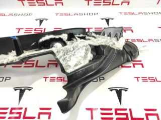 Накладка стойки С, ориг. номер 1002536-08-B, Tesla Model S 2012-2016