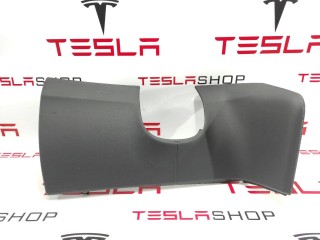 Накладка центральной панели (под руль), ориг. номер 1002405-01-E, Tesla Model S 2016-2021