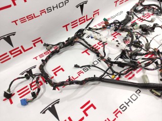 Электропроводка приборной панели кузова, ориг. номер 1004423-91-P, Tesla Model S 2012-2016