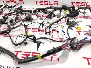 Электропроводка приборной панели кузова, ориг. номер 1004423-91-P, Tesla Model S 2012-2016