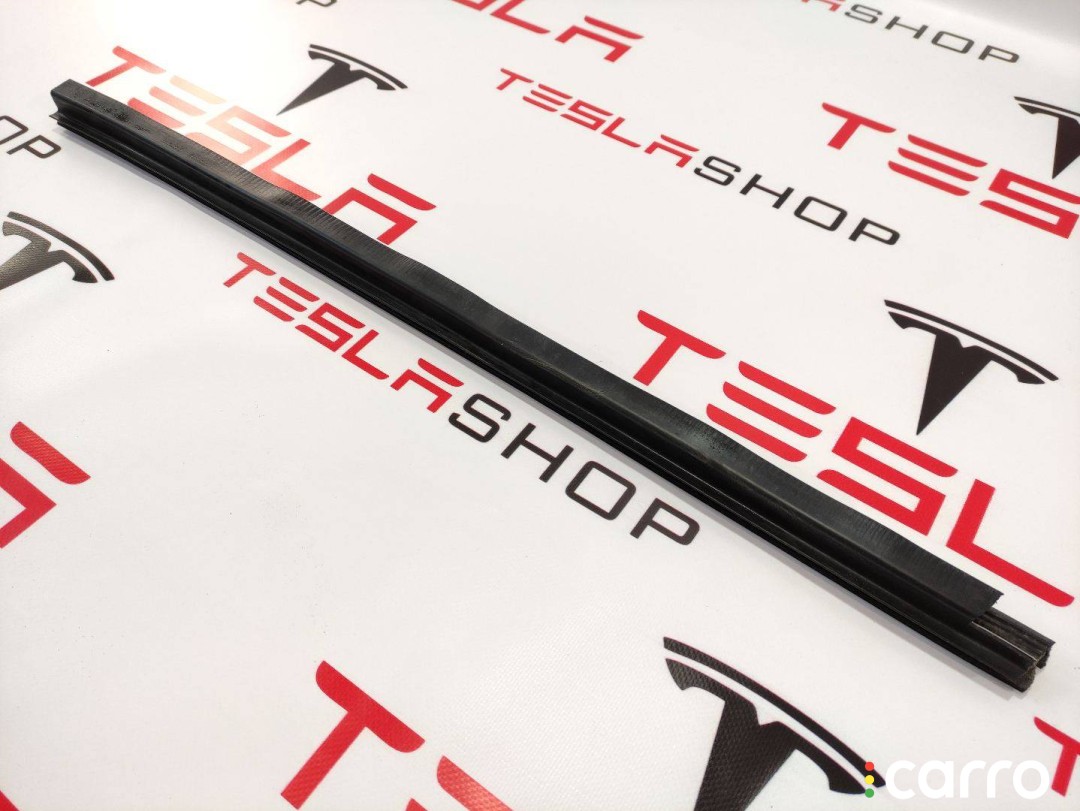 Уплотнитель стекла внутренний двери Tesla Model S 2012-2016, 1038407-00-A, фото 1