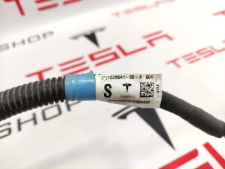 прочая запчасть, ориг. номер 1028941-00-P, Tesla Model S 2012-2016
