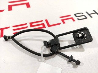 прочая запчасть, ориг. номер 1090272-00-B, Tesla Model Y 2020-2026