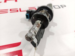 прочая запчасть, ориг. номер 1070801-00-E, 1060801-00-C, Tesla Model X  [рестайлинг] 2021-2026