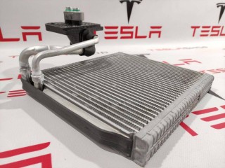 прочая запчасть, ориг. номер 6007601, 1039042-00-B, Tesla Model S 2012-2016