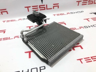 Радиатор (печки) салона, ориг. номер 6007601, 1116133-00-A, Tesla Model X 2015-2021