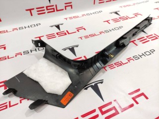 Накладка стойки А, ориг. номер 1086290-00-G, Tesla Model 3 2017-2021
