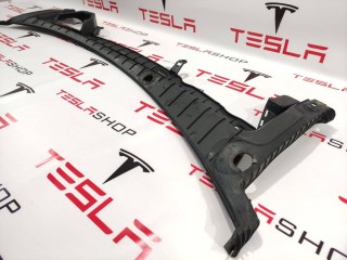 Подкапотная накладка стеклоочистителей, ориг. номер 1008976-00-E, Tesla Model S 2012-2016