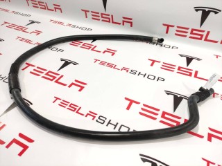 Трубка охлаждения длинная, ориг. номер 6007342-00-J, Tesla Model S 2012-2016