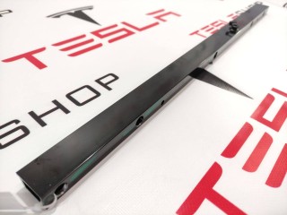 Планка прижимная основной батареи, ориг. номер 1014153-2U-16, Tesla Model S 2012-2016