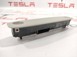 Фонарь подсветки салона, ориг. номер 1092575-91-H, Tesla Model 3 2017-2021