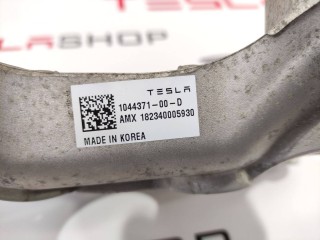 Стакан опорный амортизатора (пружинного), ориг. номер 104437100D, 1044032-00-C, Tesla Model 3 2017-2021