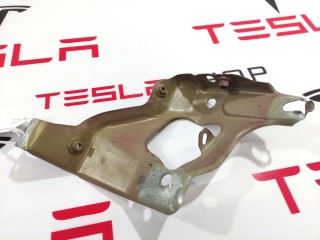 Кронштейн лонжерона (поддержка крыла/фары), ориг. номер 1086016-00-D, Tesla Model 3 2017-2021