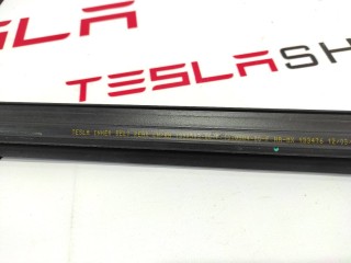 Уплотнитель стекла внутренний двери, ориг. номер 1090503-00-F, Tesla Model 3 2017-2021