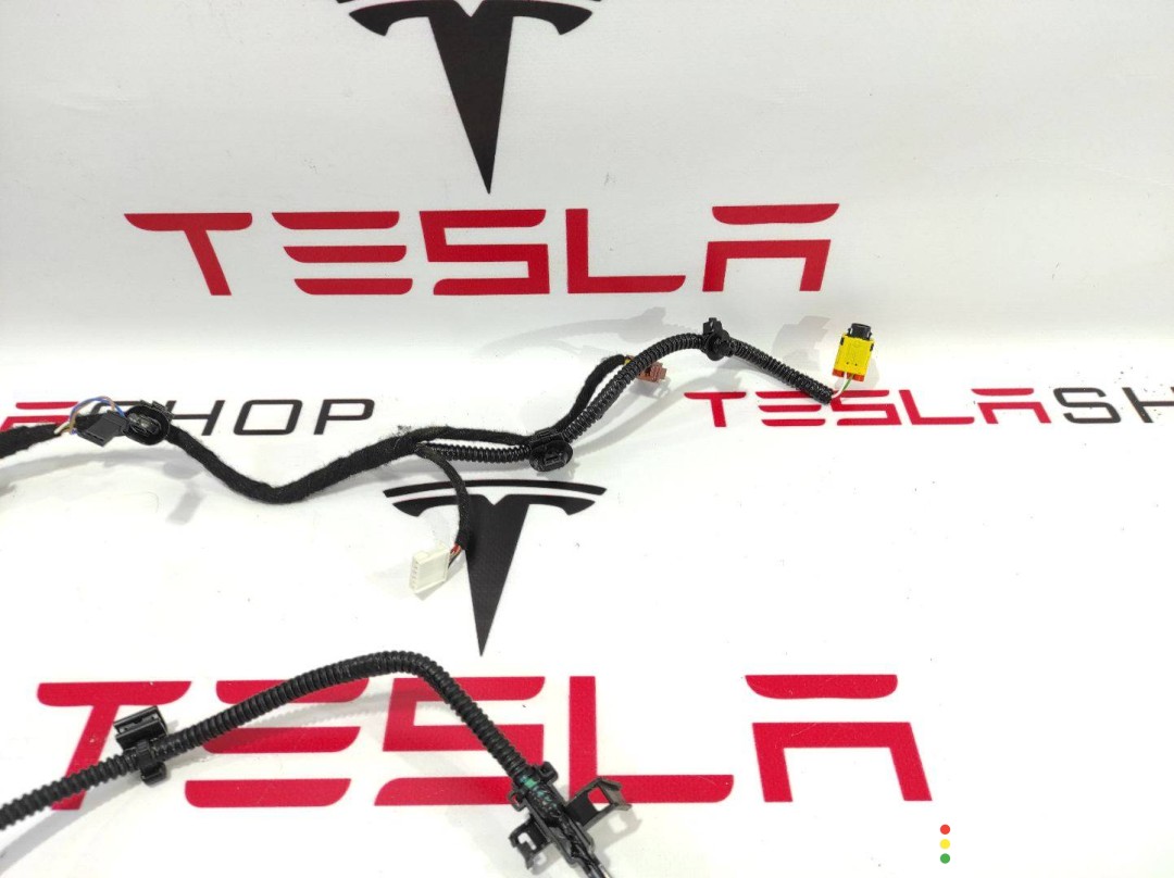 Электропроводка сиденья водительского Tesla Model 3 2017-2021, 1076116-02-C, фото 3