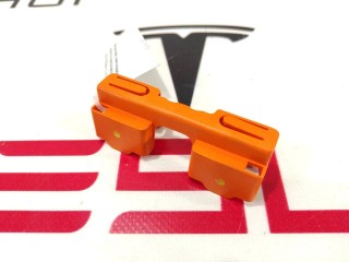 Верхняя накладка шунта высоковольтной батареи, ориг. номер 1005552-00-A, Tesla Model S 2012-2016