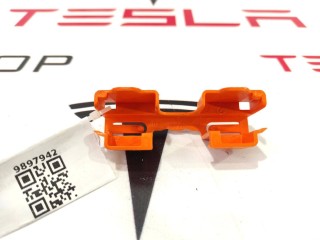 Верхняя накладка шунта высоковольтной батареи, ориг. номер 1005552-00-A, Tesla Model S 2012-2016