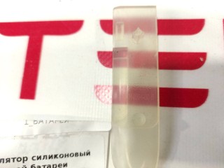 Изолятор силиконовый основной батареи, ориг. номер 1014964-00-B, Tesla Model S 2012-2016