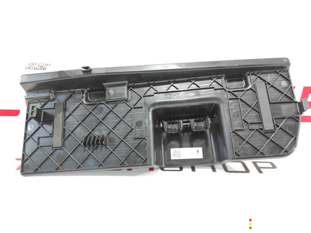 1468367-00-A Крышка бортового компьютера Tesla Model 3 2018г. - фото №2