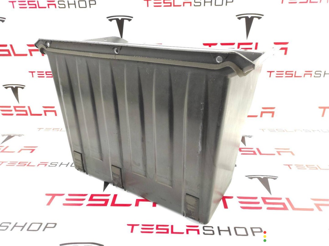 1005897-00-G Расширение переднего бокса хранения Tesla Model S 2015г. - фото №1